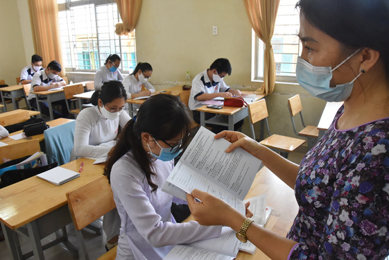 Xử phạt học sinh cần phải thấu t&igrave;nh, đạt l&yacute; - Ảnh 1.