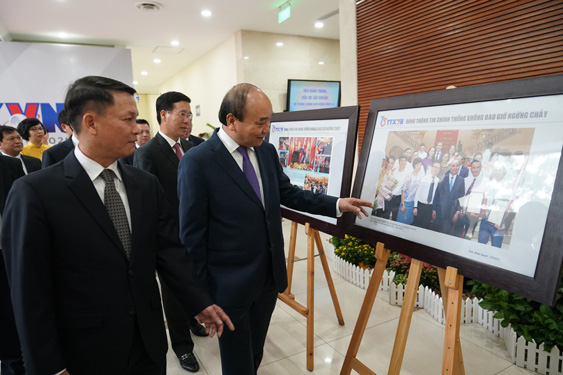 Dòng thông tin chính thống không bao giờ ngừng chảy