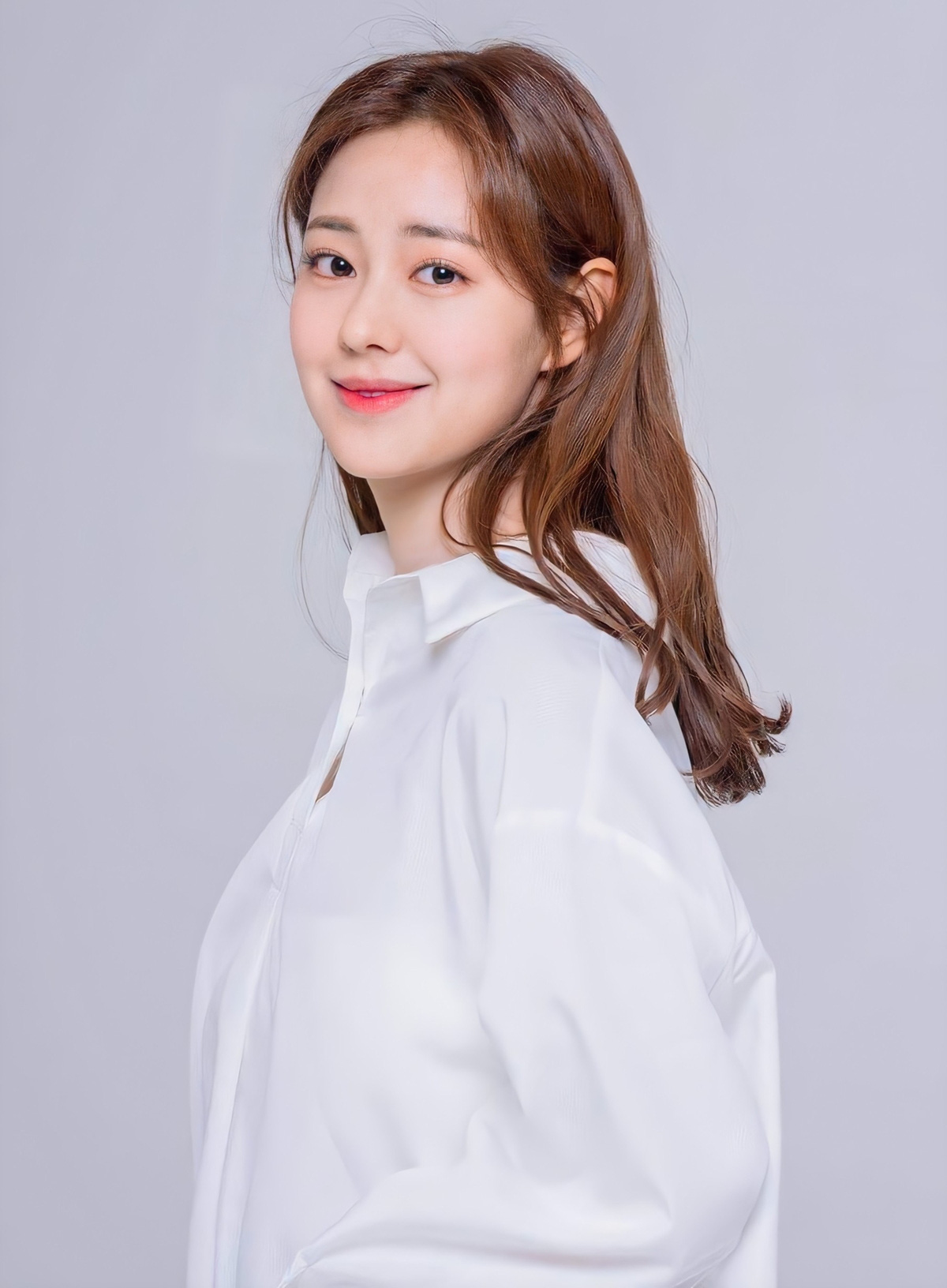 T&acirc;n hoa hậu được khen hết lời sau khi đăng quang - Ảnh 3.