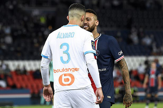 Sốc: Neymar đối mặt với &aacute;n treo gi&ograve; 7 trận, Di Maria kh&ocirc;ng v&ocirc; can - Ảnh 2.