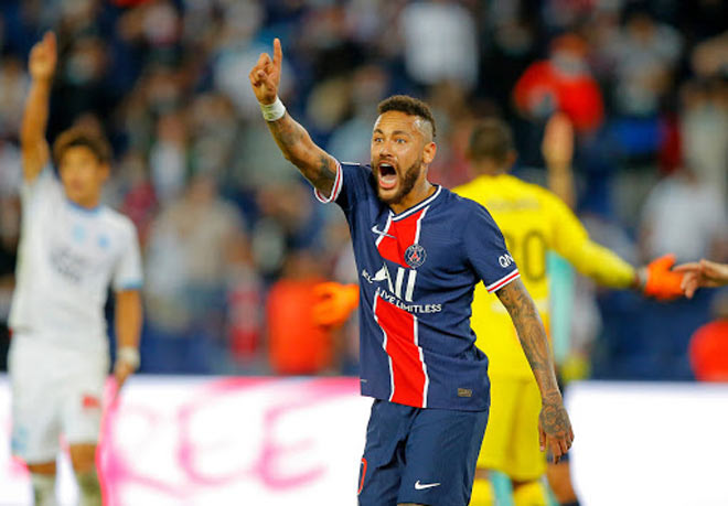 Neymar bị treo giò 2 trận, chờ thêm án vì phát ngôn kỳ thị giới tính