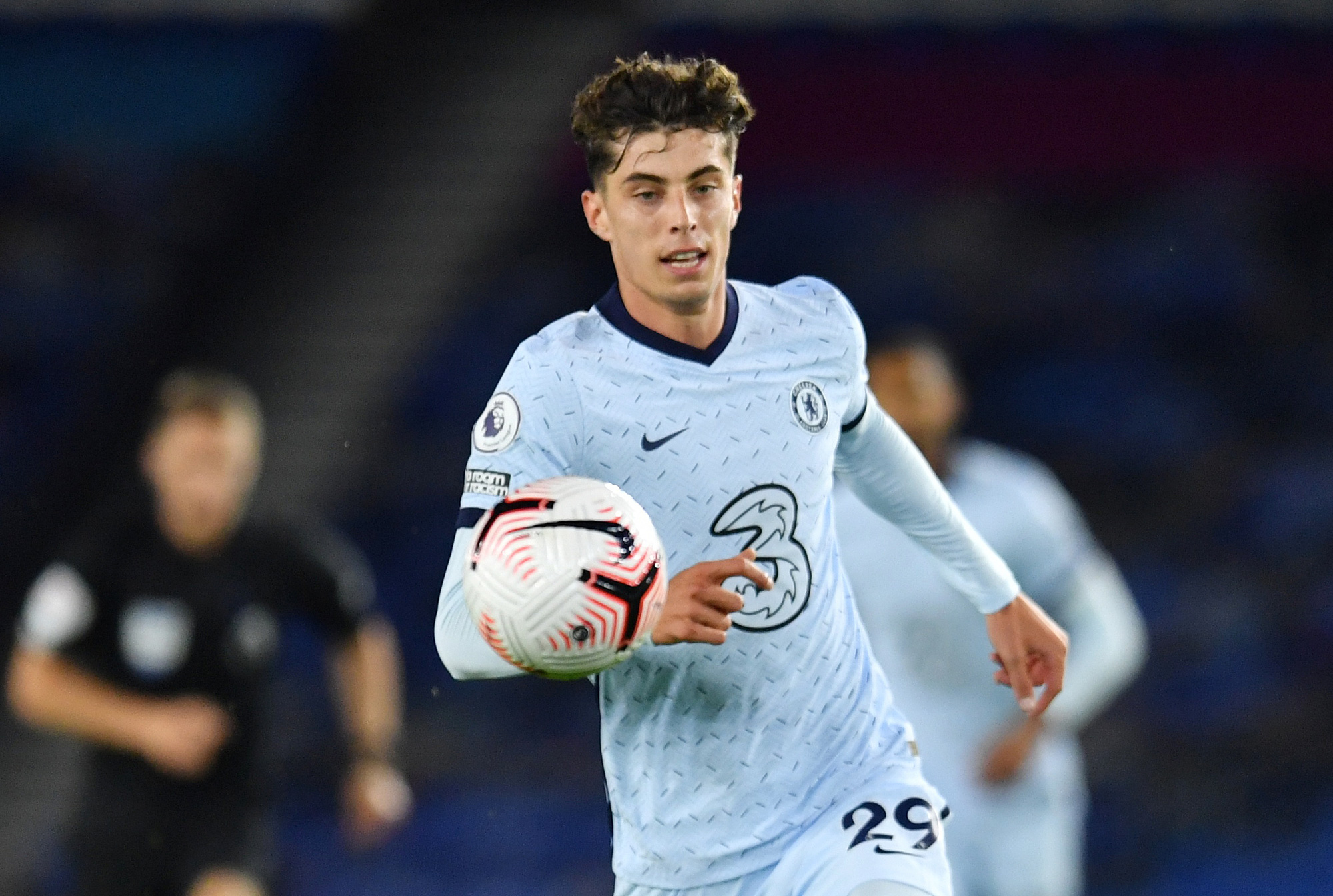 Tân binh của Chelsea bị chê tơi tả trong ngày ra mắt
