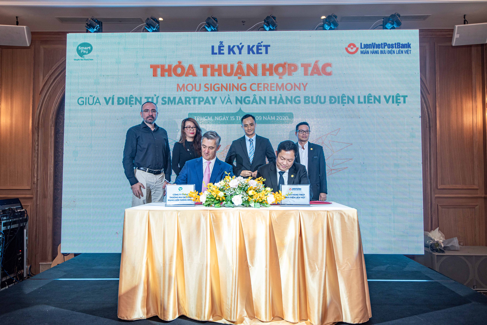 SmartPay hợp tác LienVietPostBank phát triển ví điện tử, dịch vụ kiều hối - Ảnh 1.