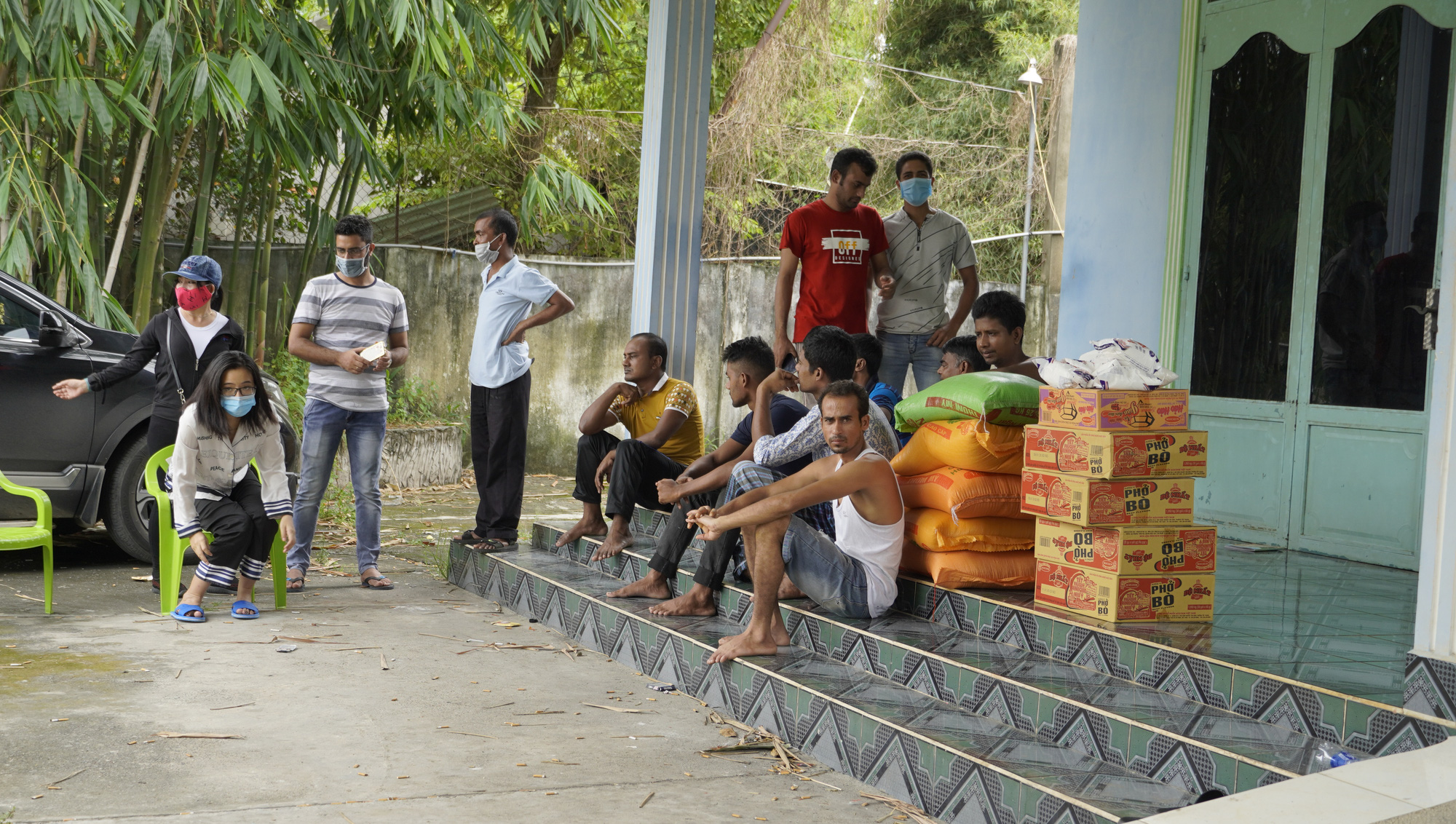 Người d&acirc;n B&agrave; Rịa- Vũng T&agrave;u cưu mang h&agrave;ng chục người Bangladesh thất nghiệp  - Ảnh 4.