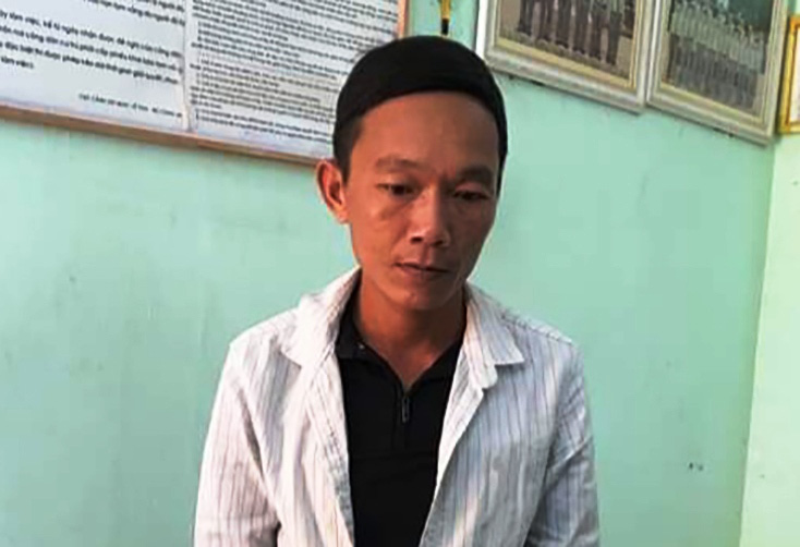 Hết tiền uống rượu, thanh ni&ecirc;n trộm tr&acirc;u h&agrave;ng x&oacute;m đem b&aacute;n - Ảnh 1.