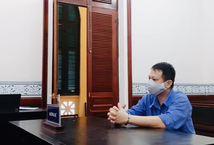 Cựu cán bộ công an phường hứa "chạy" trường cảnh sát, ôm tiền bỏ trốn