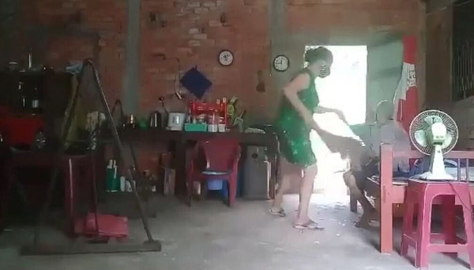 Giữ nếp nhà, rèn nhân cách