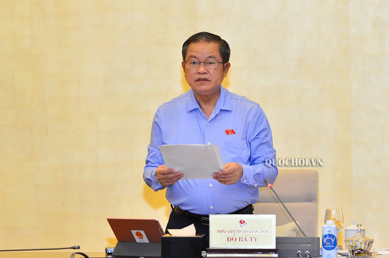 Quốc hội sẽ quyết Bộ n&agrave;o được giao s&aacute;t hạch, cấp đổi, thu hồi giấy ph&eacute;p l&aacute;i xe - Ảnh 4.