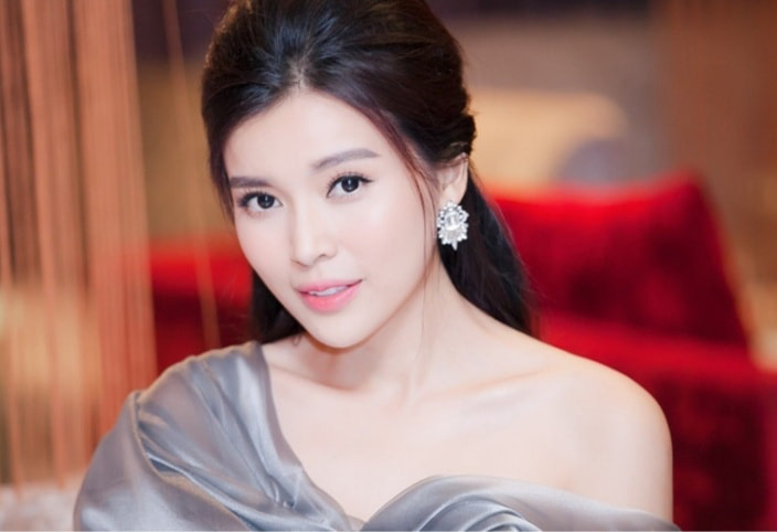 Cao Thái Hà khóc, ngất xỉu vì “Kiều @”