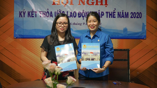 CÔNG TY CP GIẢI PHÁP Quảng cáo TOÀN DIỆN: Ký thỏa ước để chăm lo tốt hơn cho người lao động