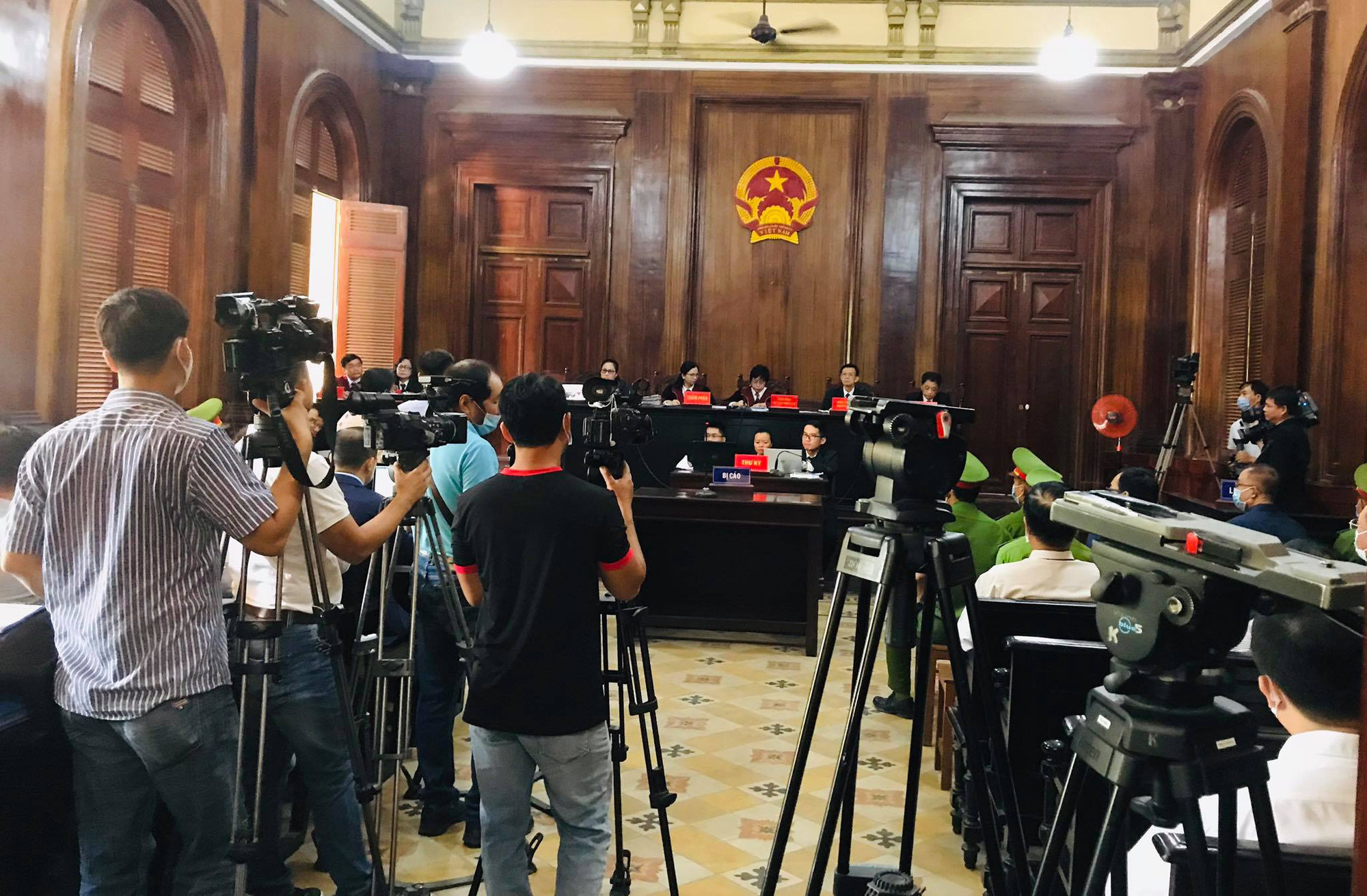 X&eacute;t xử &ocirc;ng Nguyễn Th&agrave;nh T&agrave;i v&agrave; đồng phạm: Nhiều doanh nghiệp v&agrave; c&aacute; nh&acirc;n li&ecirc;n quan vắng mặt - Ảnh 5.