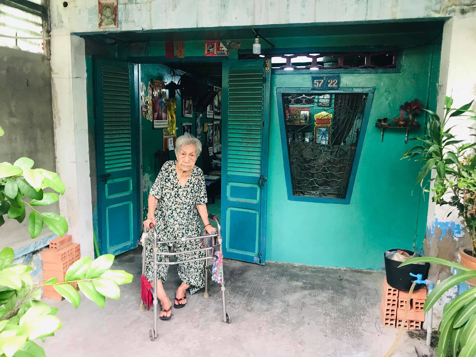 Mai Vàng nhân ái thăm nghệ sĩ lão thành Hoàng Vân và nghệ sĩ Diễm Trinh - Ảnh 8.