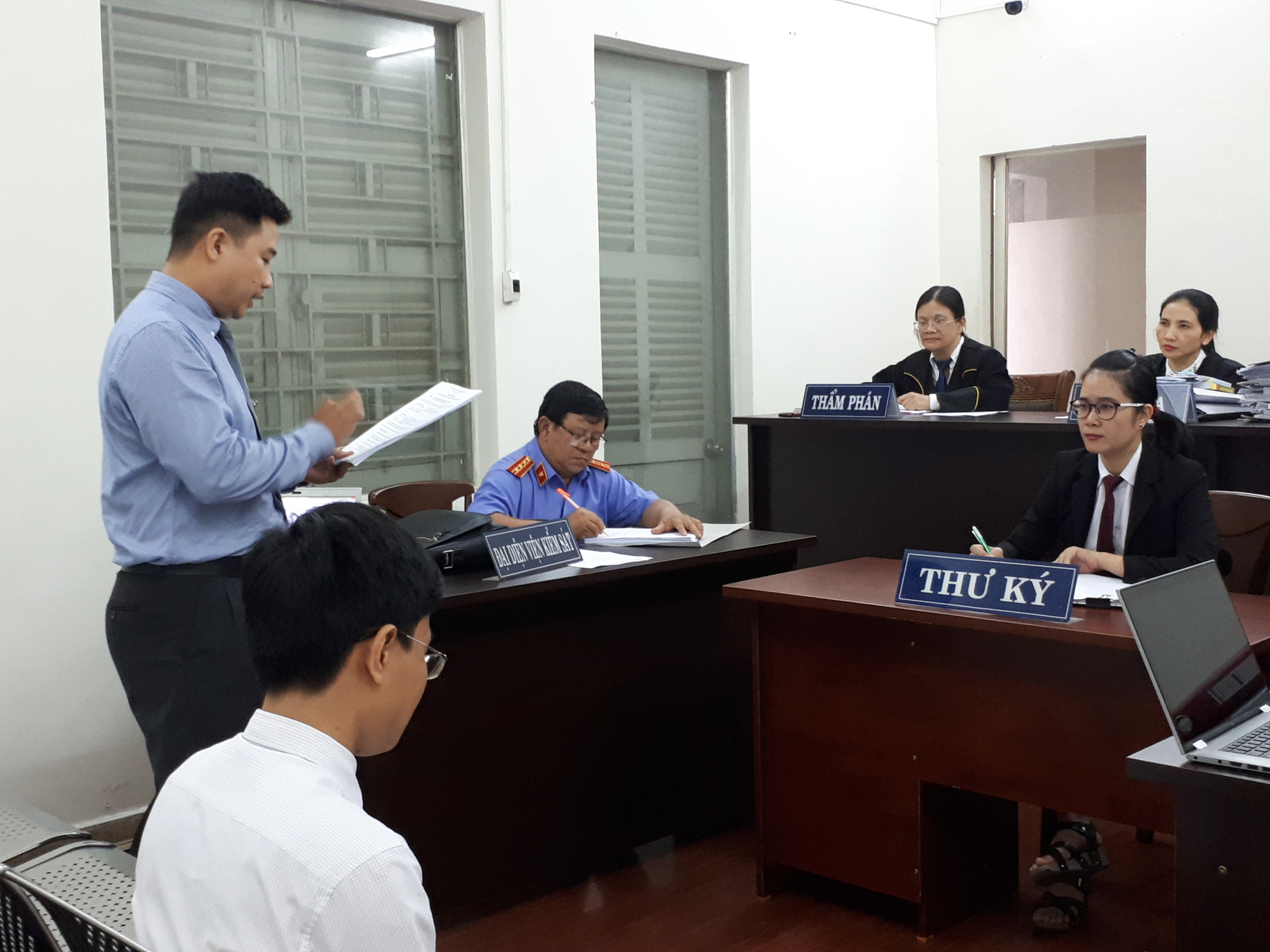 Khổ vì doanh nghiệp chây ì