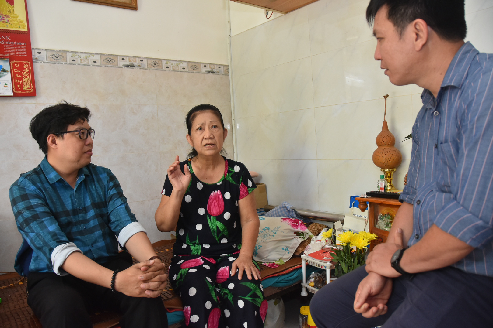 Mai Vàng nhân ái thăm nghệ sĩ lão thành Hoàng Vân và nghệ sĩ Diễm Trinh - Ảnh 2.