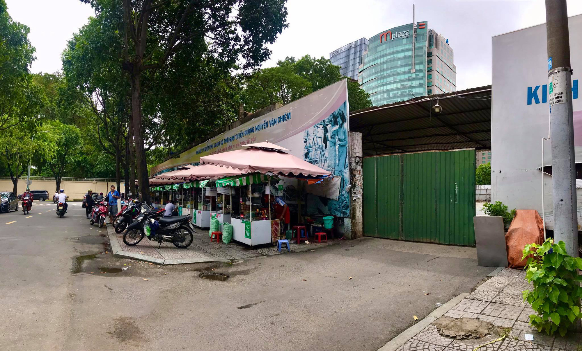 H&igrave;nh ảnh khu đất v&agrave;ng 8-12 L&ecirc; Duẩn v&agrave; ng&agrave;y thứ 3 b&agrave; chủ Hoa Th&aacute;ng Năm hầu t&ograve;a - Ảnh 7.