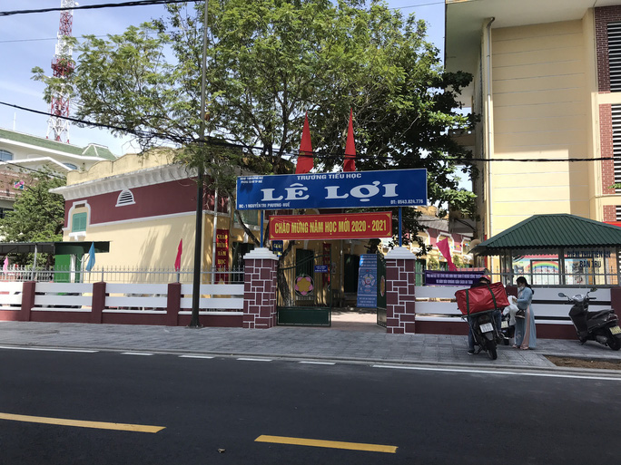 Kỷ luật nghiêm hiệu trưởng mới chặn được lạm thu