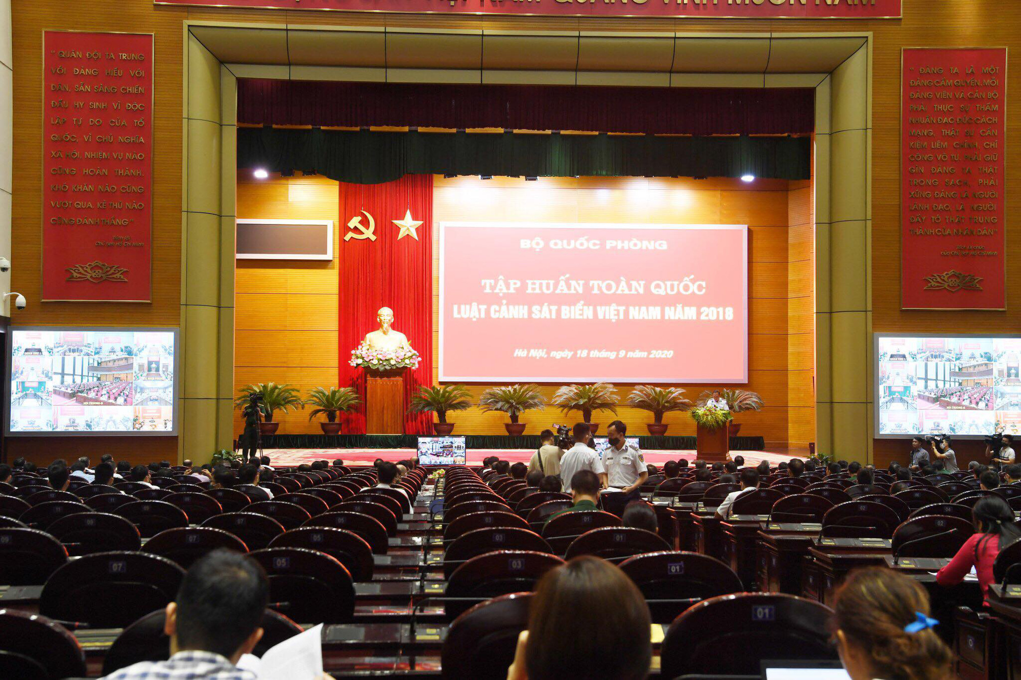Luật Cảnh s&aacute;t biển Việt Nam gi&uacute;p bảo vệ tốt chủ quyền biển đảo - Ảnh 1.