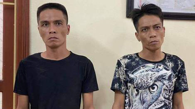 Bắt khẩn cấp 2 anh em sinh đôi chuyên làm liều giữa ban ngày