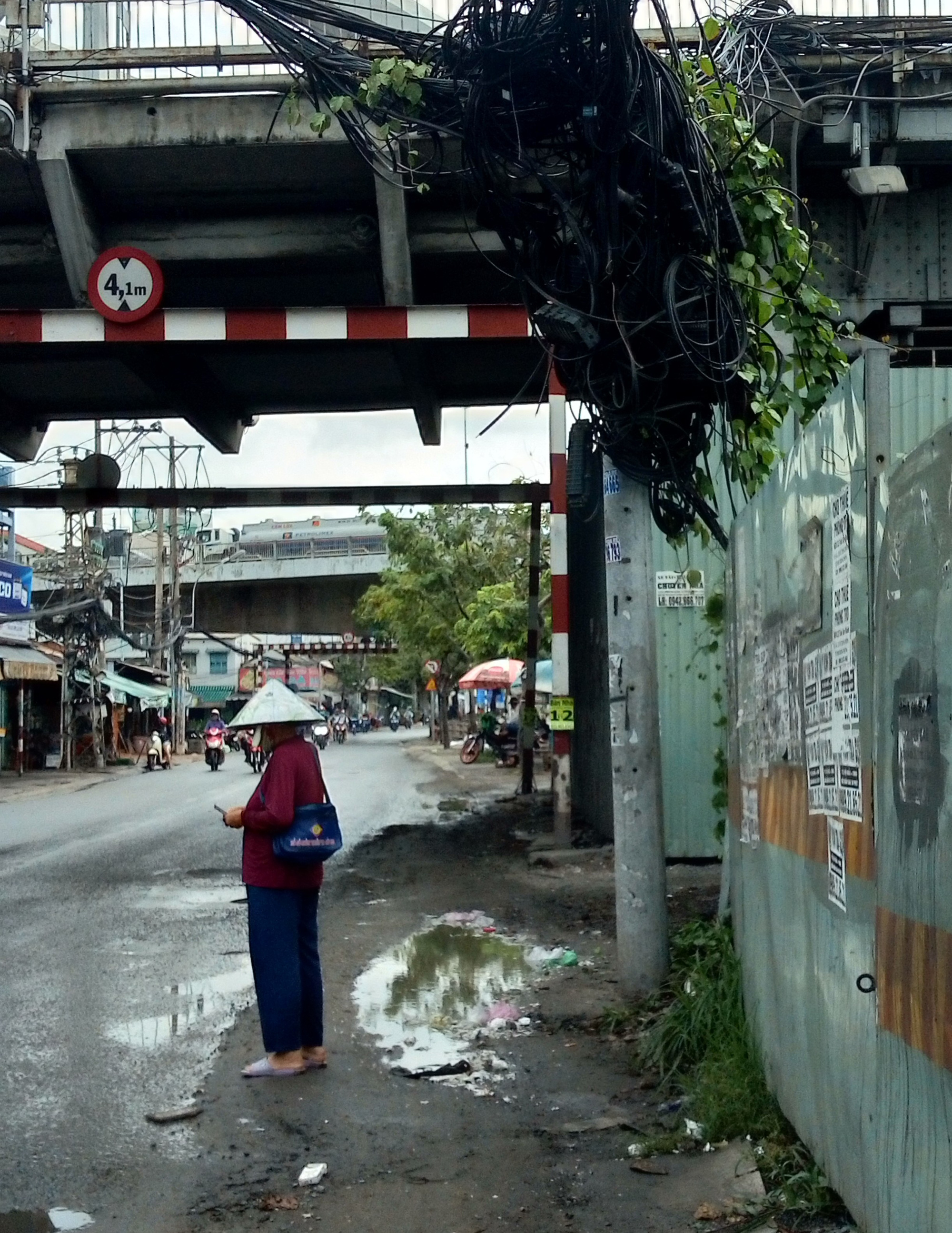 Đ&atilde; khắc phục đường d&acirc;y c&aacute;p viễn th&ocirc;ng - Ảnh 1.