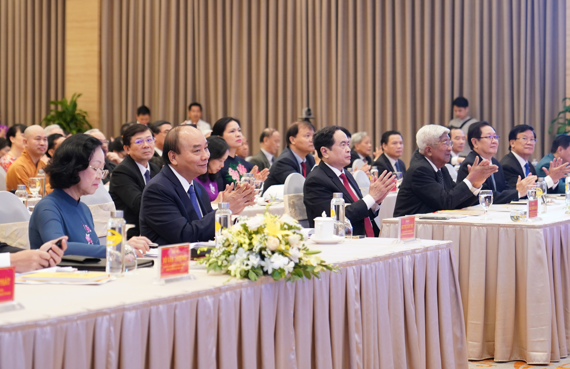 Thủ tướng: MTTQ Việt Nam tiếp tục khơi dậy sức mạnh đại đo&agrave;n kết to&agrave;n d&acirc;n tộc - Ảnh 2.