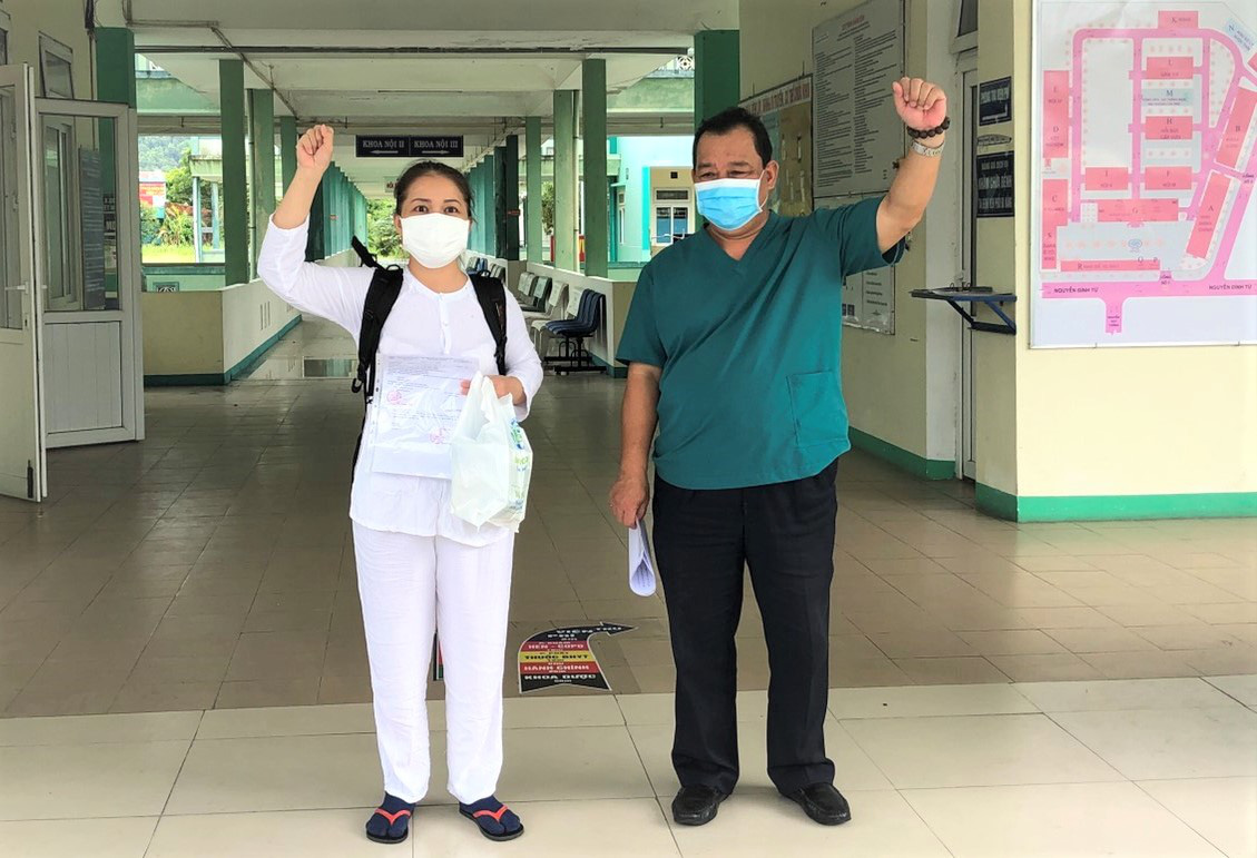 Bệnh nhân Covid-19 cuối cùng ở Bệnh viện Phổi Đà Nẵng xuất viện