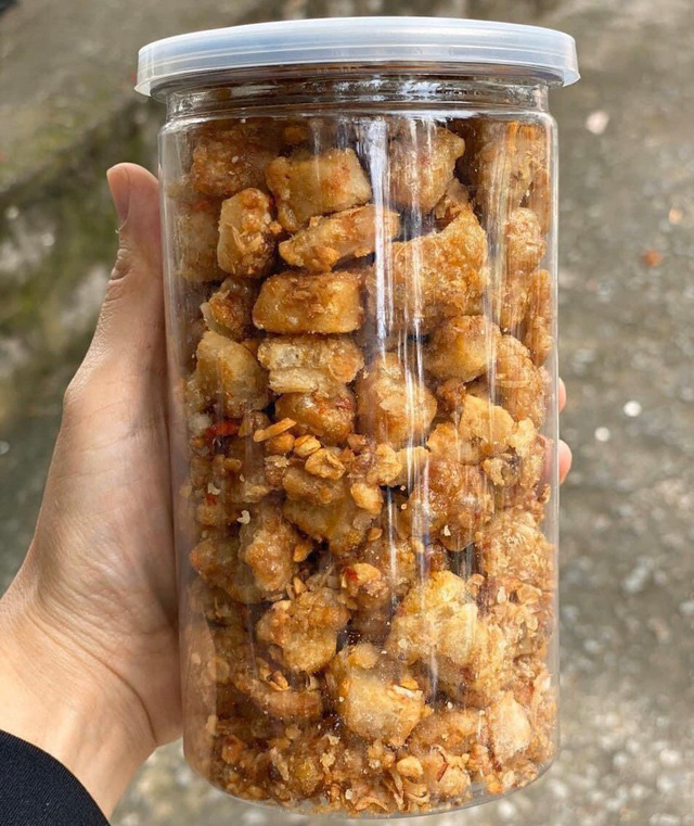 T&oacute;p mỡ r&aacute;n gi&ograve;n b&aacute;n tiền triệu, m&oacute;n ăn từng thất sủng nay đổi đời - Ảnh 4.