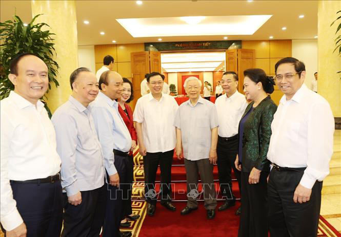 Tổng B&iacute; thư, Chủ tịch nước chủ tr&igrave; buổi l&agrave;m việc với Thường vụ Th&agrave;nh ủy H&agrave; Nội - Ảnh 6.