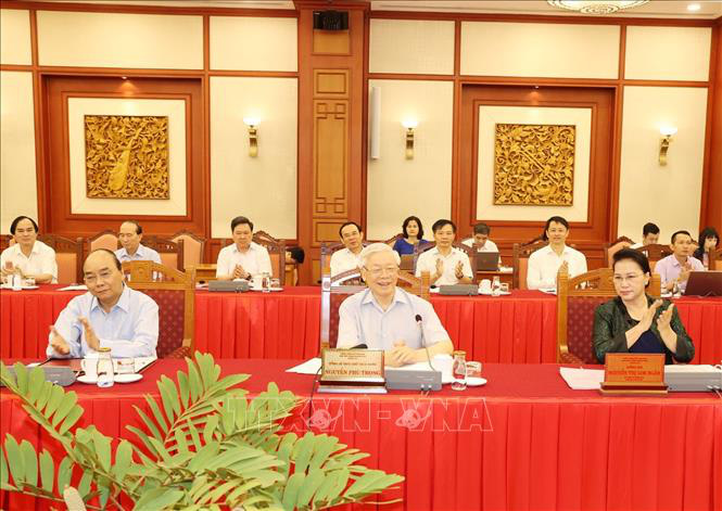 Tổng B&iacute; thư, Chủ tịch nước chủ tr&igrave; buổi l&agrave;m việc với Thường vụ Th&agrave;nh ủy H&agrave; Nội - Ảnh 2.