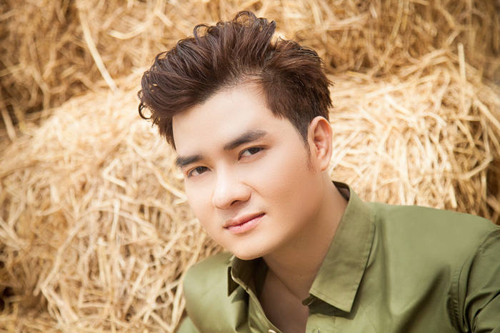 Ca sĩ Nguyễn Phi H&ugrave;ng dẫu trời mưa vẫn h&aacute;t với M&ugrave;a thu v&agrave; m&atilde;i m&atilde;i - Ảnh 3.