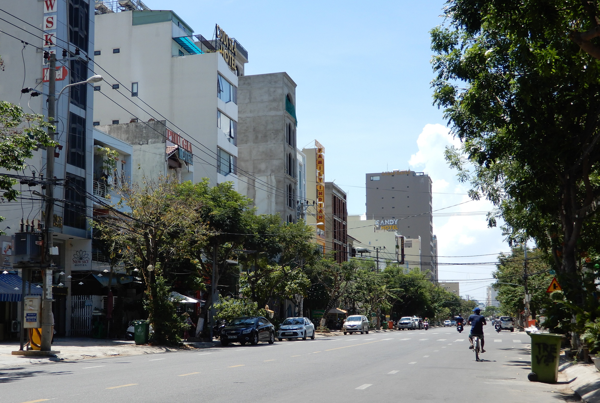 Khách sạn 4 sao ở Đà Nẵng bị ngân hàng rao bán đấu giá gần 80 tỉ đồng