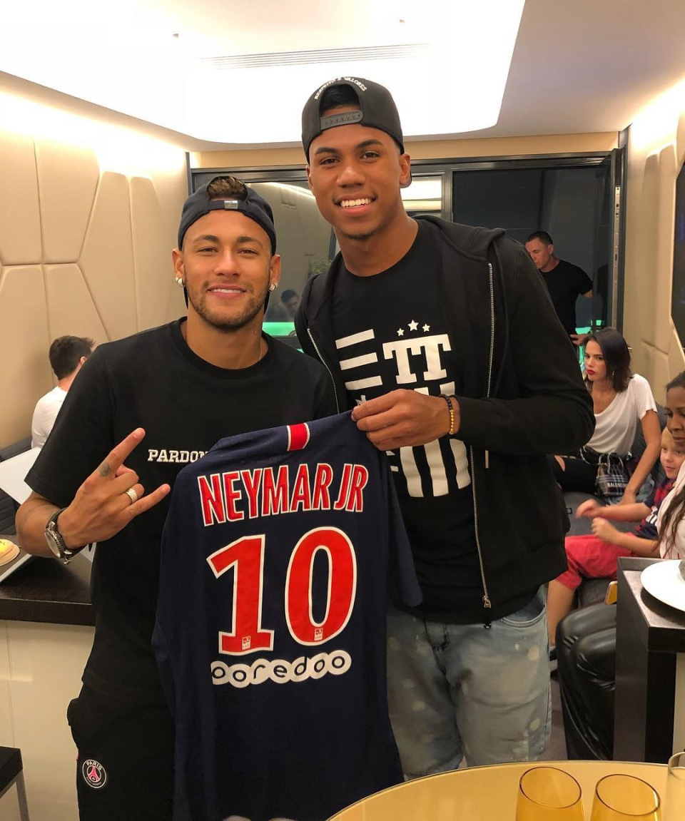 Chi 27 triệu bảng, Arsenal chi&ecirc;u mộ th&agrave;nh c&ocirc;ng bức tường th&eacute;p Brazil - Ảnh 3.