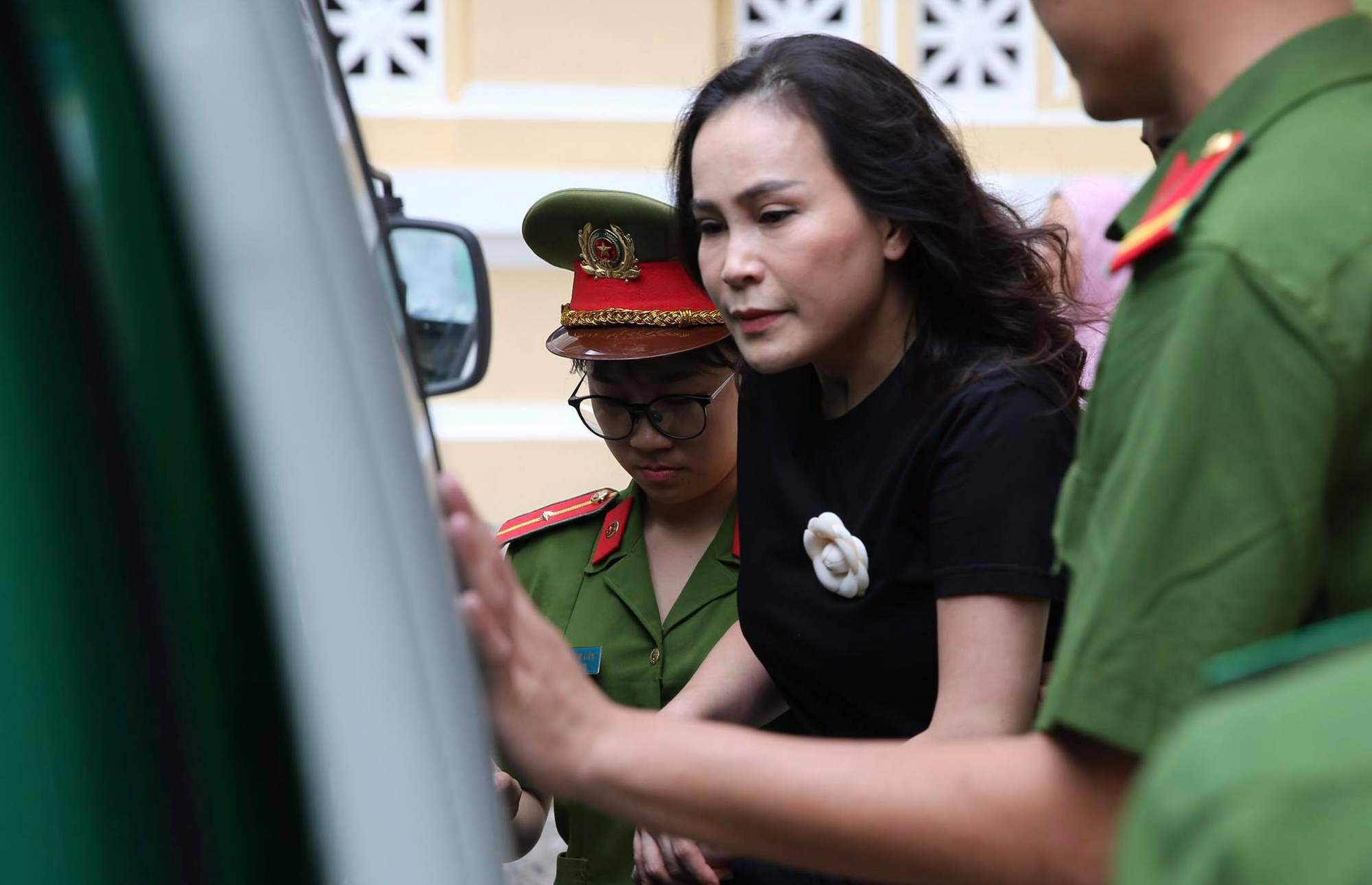 H&igrave;nh ảnh, t&igrave;nh tiết đ&aacute;ng ch&uacute; &yacute; ở phi&ecirc;n t&ograve;a x&eacute;t xử &ocirc;ng Nguyễn Th&agrave;nh T&agrave;i v&agrave; b&agrave; chủ Hoa Th&aacute;ng Năm - Ảnh 4.