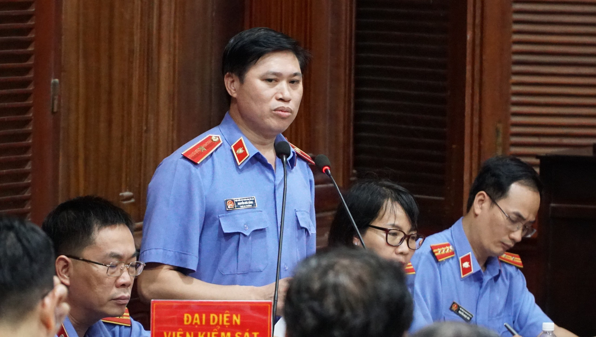 H&igrave;nh ảnh, t&igrave;nh tiết đ&aacute;ng ch&uacute; &yacute; ở phi&ecirc;n t&ograve;a x&eacute;t xử &ocirc;ng Nguyễn Th&agrave;nh T&agrave;i v&agrave; b&agrave; chủ Hoa Th&aacute;ng Năm - Ảnh 2.