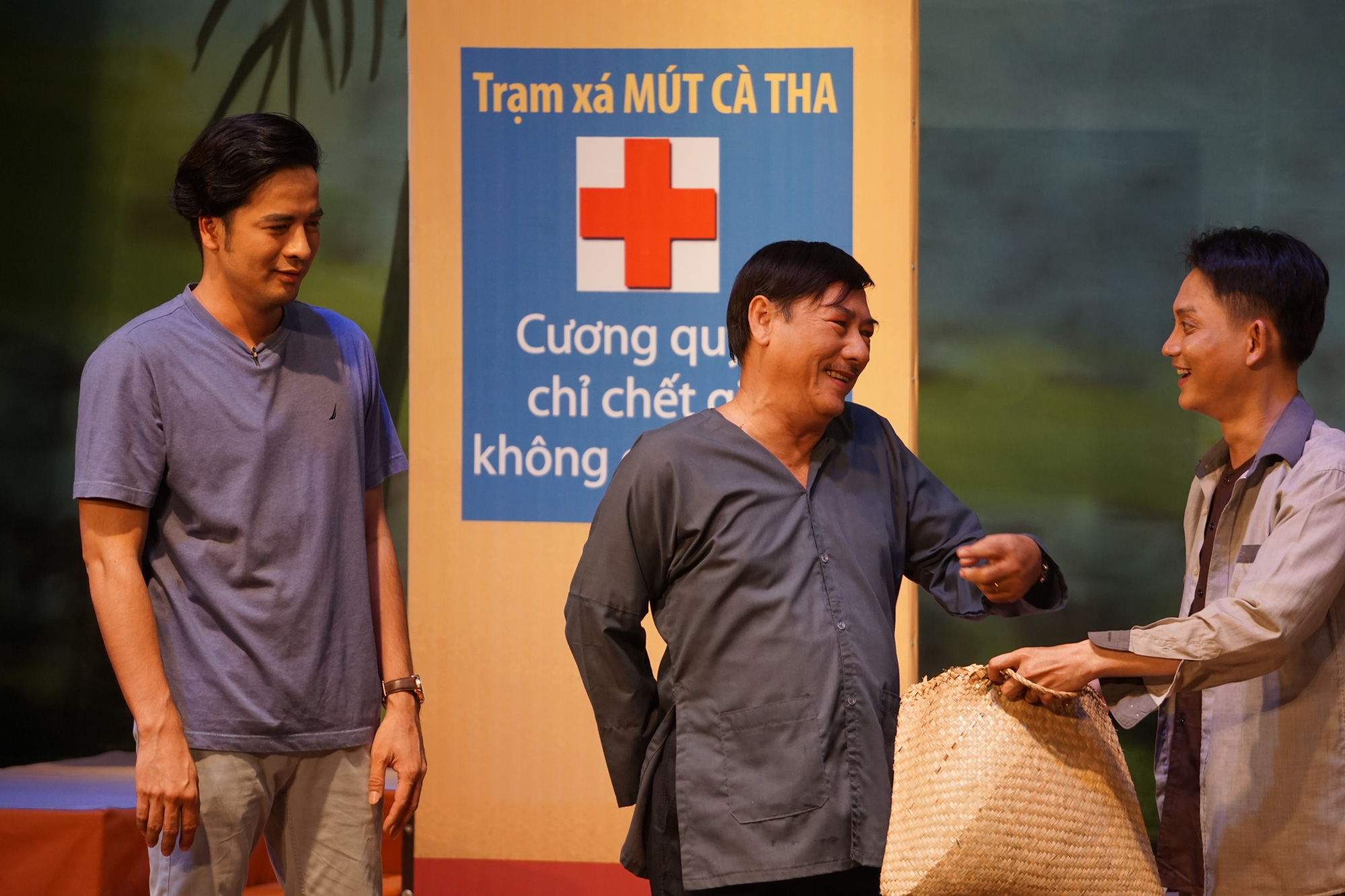 Đề cử Giải Mai Vàng 2020: Dấu ấn nam diễn viên sân khấu - Ảnh 2.