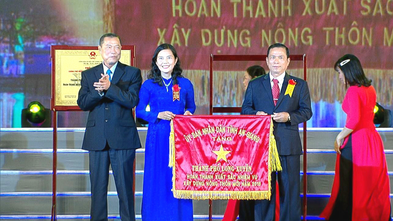 An Giang tìm cách giúp dân thoát nghèo bền vững - Ảnh 3.