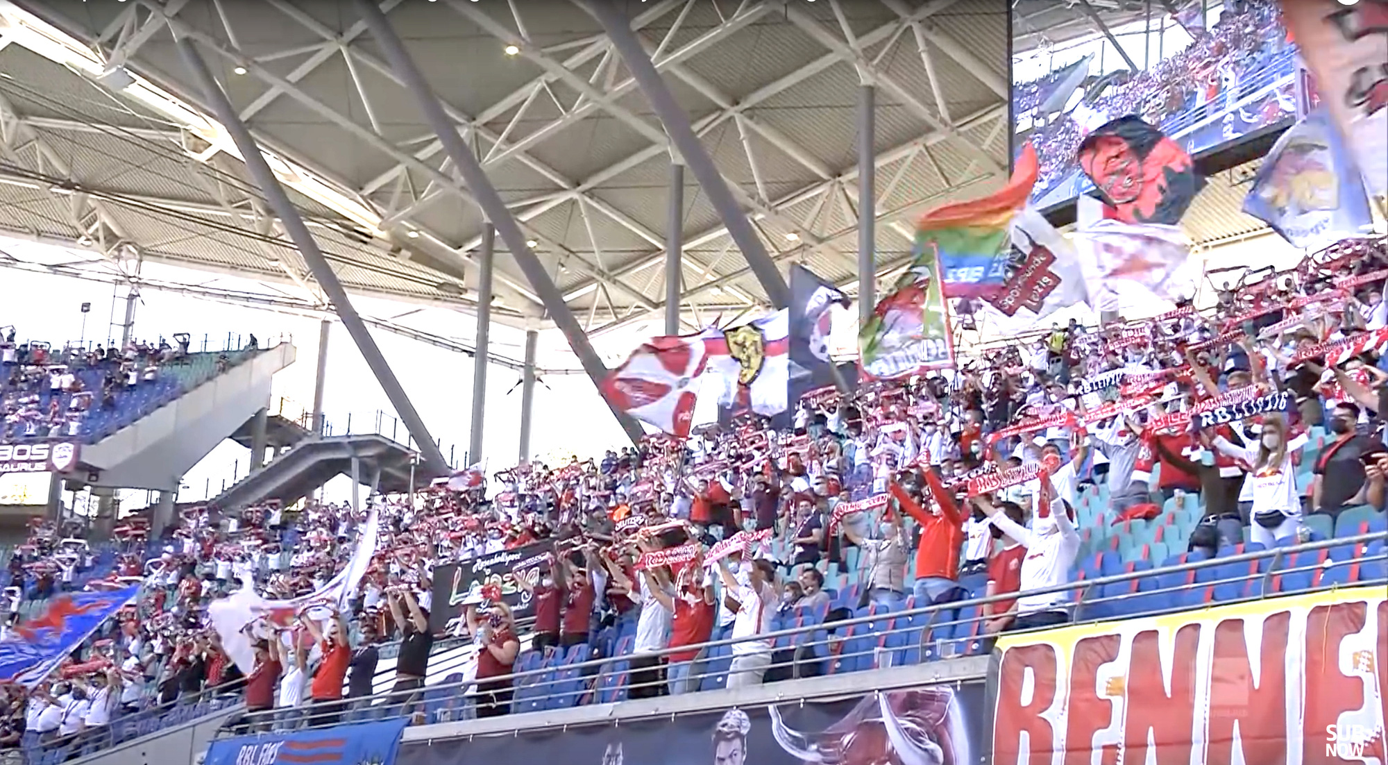 Bundesliga đón khán giả trở lại sân