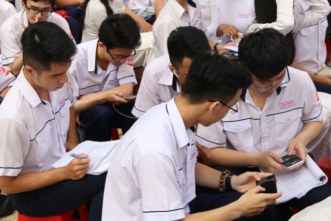 Sau điện thoại là gì nữa?