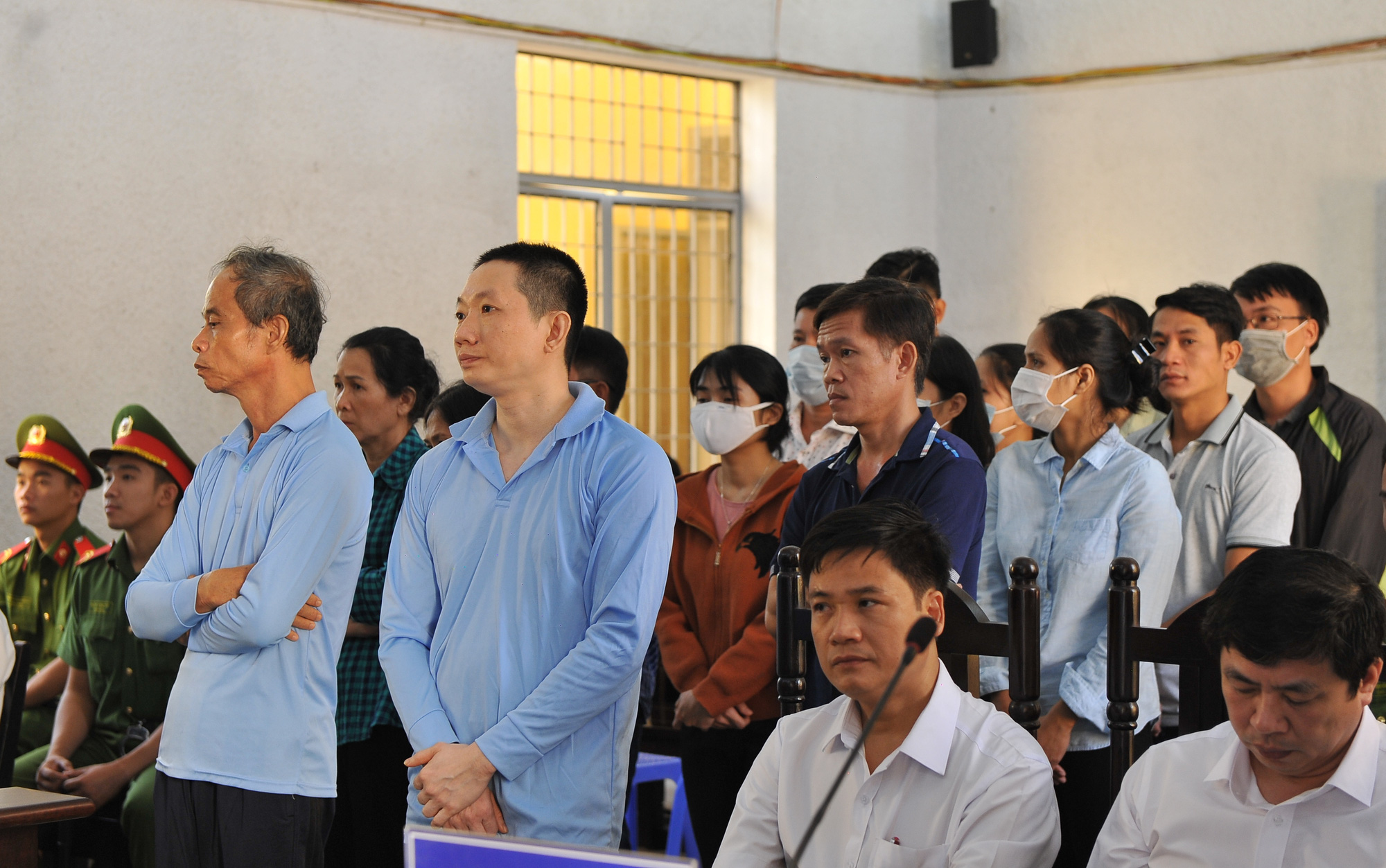 Tử h&igrave;nh nguy&ecirc;n c&aacute;n bộ ng&acirc;n h&agrave;ng thụt k&eacute;t hơn 110 tỉ đồng để đ&aacute;nh bạc - Ảnh 2.