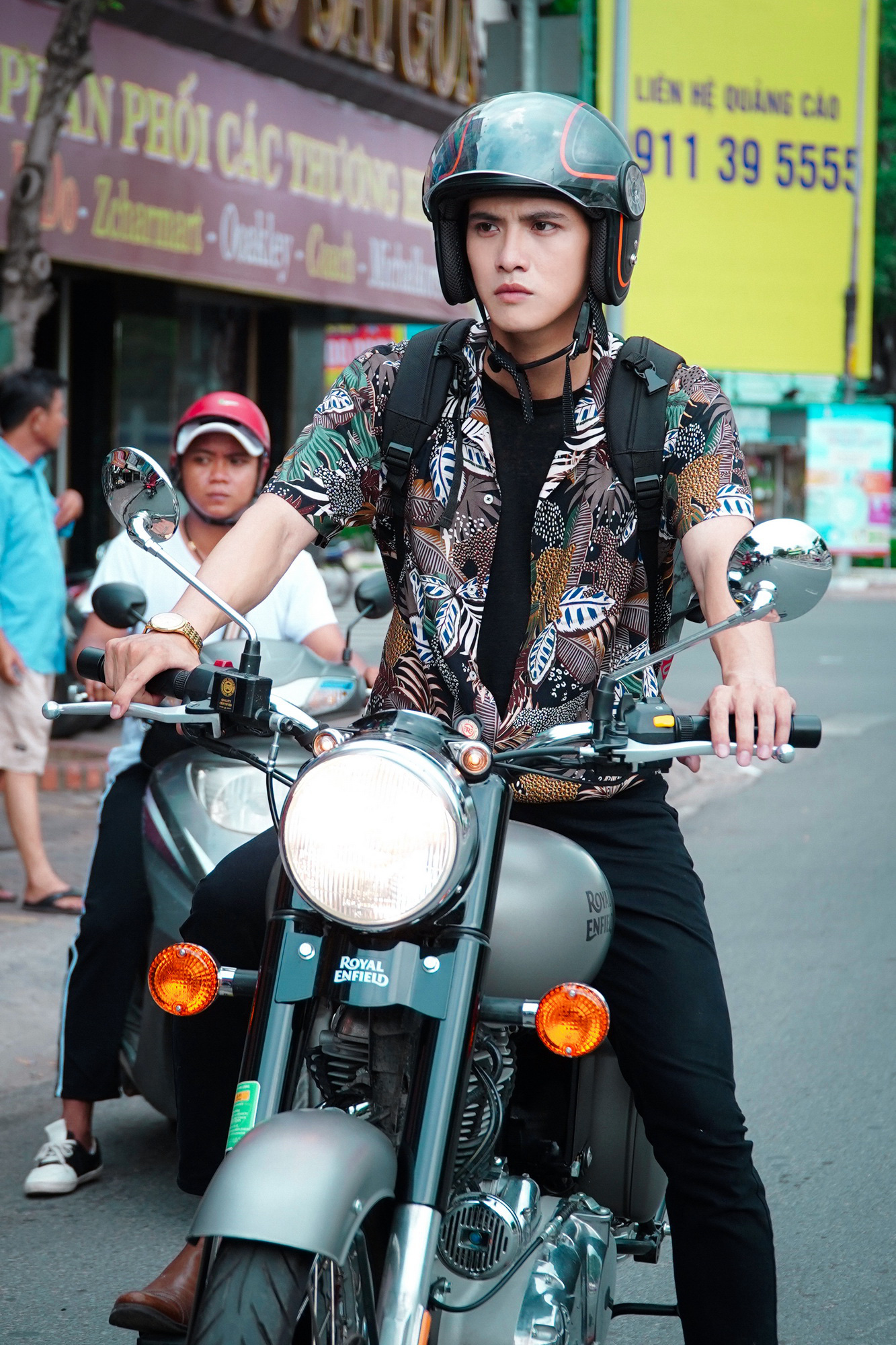 &ldquo;Ch&agrave;ng thơ&rdquo; mới của Charlie Nguyễn mất ăn mất ngủ v&igrave; căng thẳng - Ảnh 1.