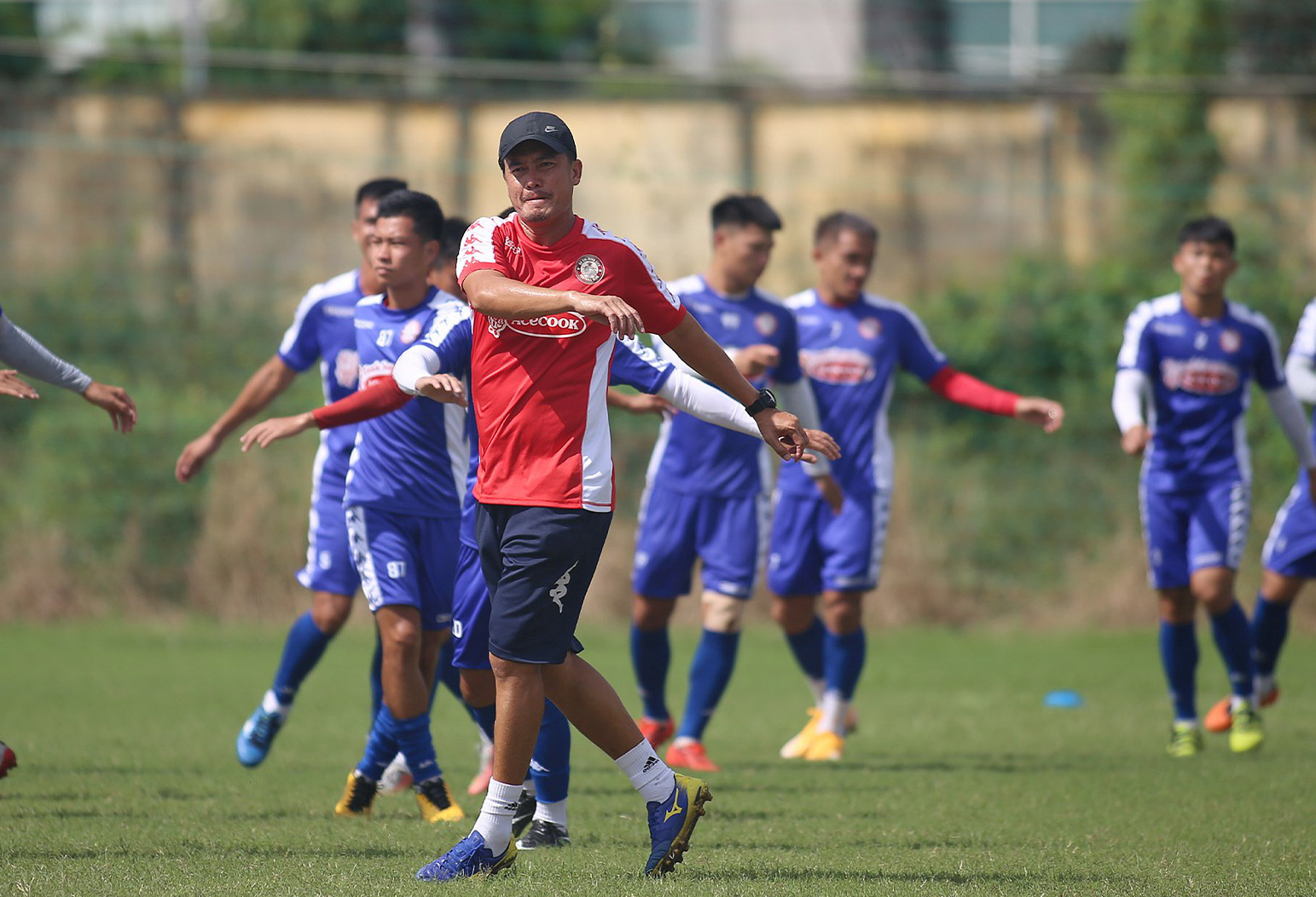 CLB TP HCM đón thêm trợ lí HLV mới có tính cách hài hước không thua Công Phượng
