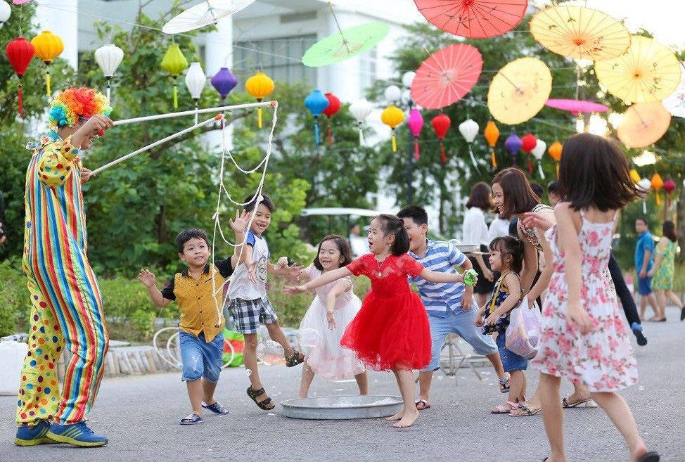 Nở rộ xu hướng đ&oacute;n Trung thu tại c&aacute;c resort, kh&aacute;ch sạn 5 sao - Ảnh 2.