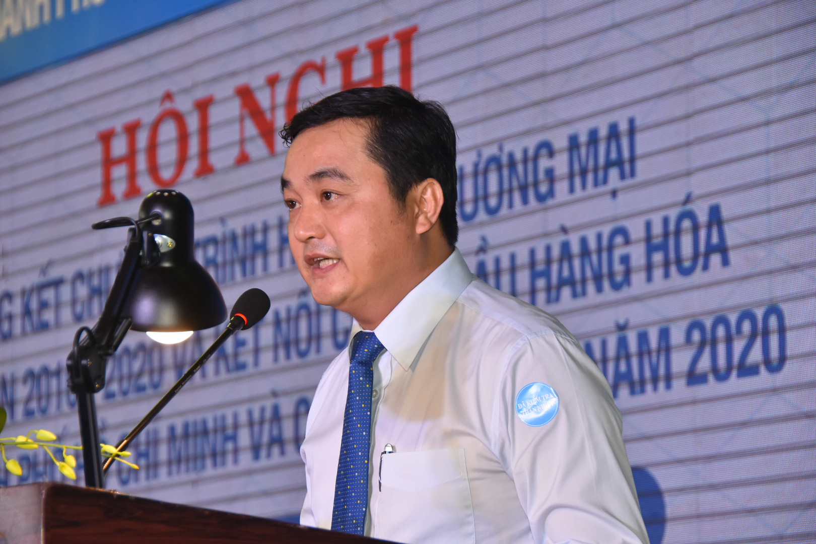 Hơn 1.000 doanh nghiệp mang sản phẩm, đề &aacute;n hợp t&aacute;c đến TP HCM ch&agrave;o h&agrave;ng - Ảnh 1.
