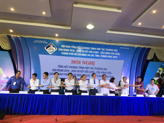 Hơn 1.000 doanh nghiệp mang sản phẩm, đề &aacute;n hợp t&aacute;c đến TP HCM ch&agrave;o h&agrave;ng - Ảnh 3.