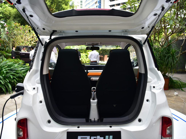 Chiếc &ocirc;t&ocirc; 2 chỗ đi chợ, đ&oacute;n con rẻ gi&aacute; chỉ nhỉnh hơn Honda SH - Ảnh 9.