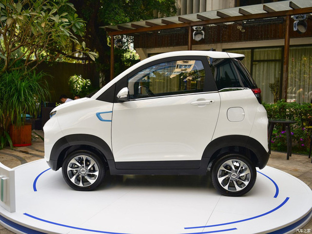 Chiếc &ocirc;t&ocirc; 2 chỗ đi chợ, đ&oacute;n con rẻ gi&aacute; chỉ nhỉnh hơn Honda SH - Ảnh 10.