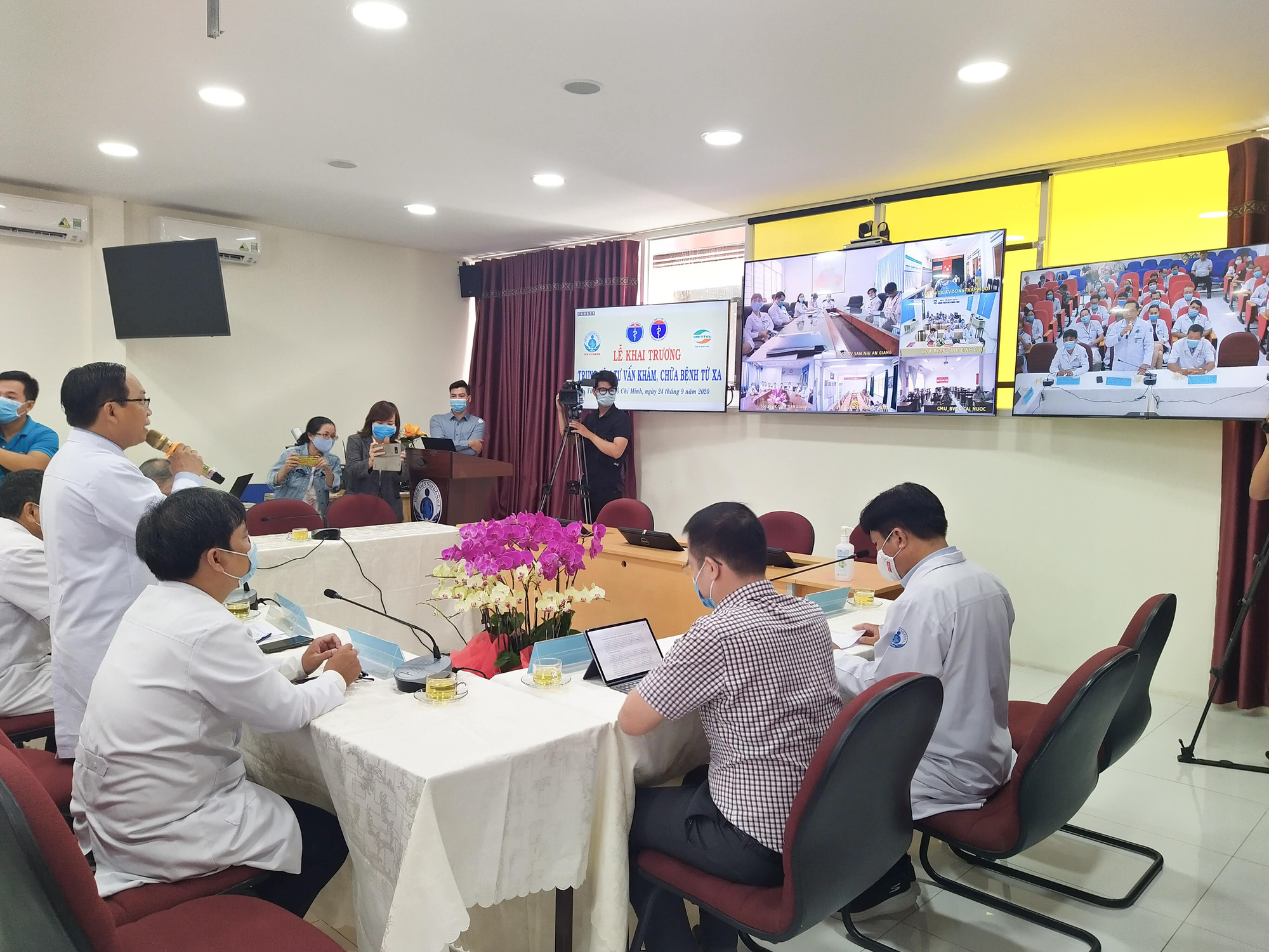Cận cảnh hệ thống hỗ trợ khẩn cấp từ BV Nhi Đồng 1 kết nối 25 tỉnh, th&agrave;nh - Ảnh 2.