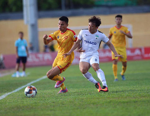 V-League trở lại, định đoạt tốp 8 - Ảnh 1.