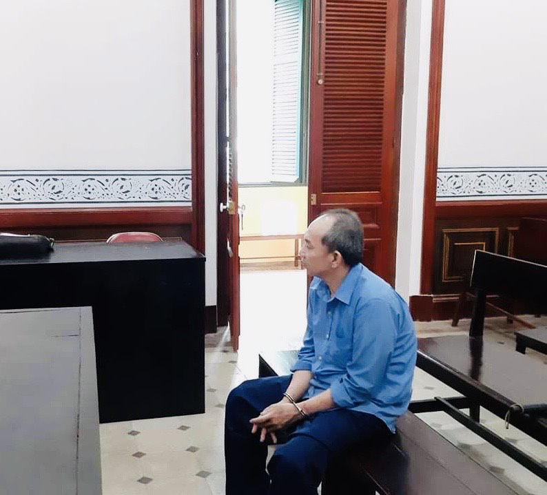 Hai người đ&agrave;n &ocirc;ng ra tay giết người v&igrave; chuyện nhỏ nhặt, v&ocirc; l&yacute; - Ảnh 2.