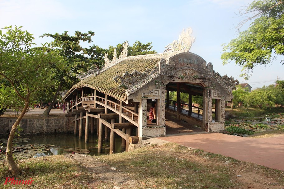 Về cầu ngói Thanh Toàn ghé cháo lòng mệ Tươi - Ảnh 3.