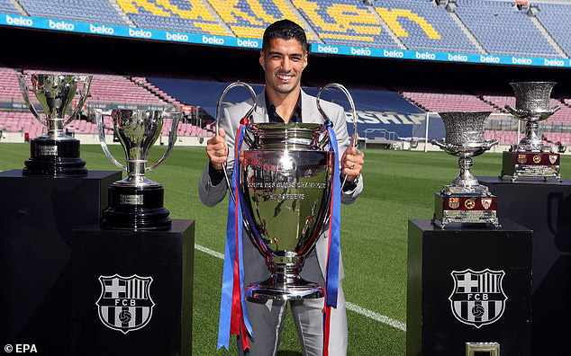 Những h&igrave;nh ảnh đầu ti&ecirc;n của Luis Suarez ở đội b&oacute;ng mới Atletico Madrid - Ảnh 6.